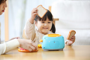 英語を学べるおもちゃ・知育玩具24選｜幼少期から学ぶメリットと選ぶポイントも