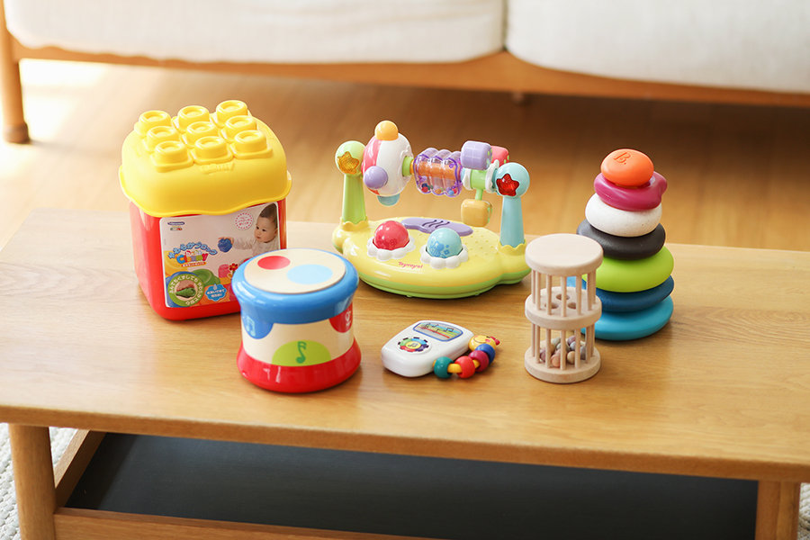 0歳～1歳の赤ちゃんにおすすめの知育玩具9選｜おもちゃの選び方